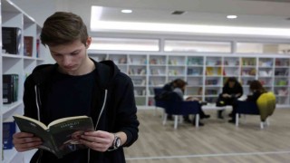 Kitap sevdalıları Yenimahalle kütüphanelerinde buluşuyor