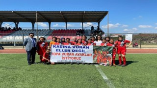 Kız futbol turnuvasında grup maçları sona erdi