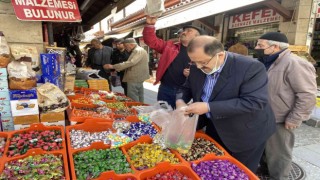 Konyanın tarihi pazarlarında bayram hareketliliği