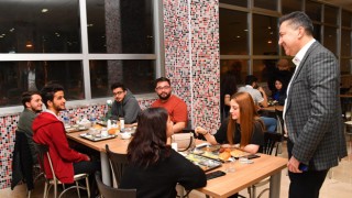 Korkut Ata Üniversitesi Rektörü iftar yemeğinde öğrencilerle buluştu