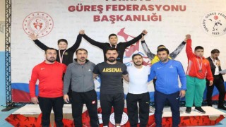 Korkuteli Cengiz Elbeye Güreşçileri Afyondan Madalyalar İle Döndü