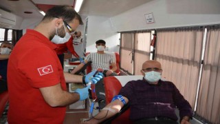Korkutelinde 5 günde 372 ünite kan bağışı
