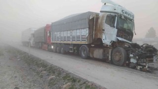 Kum fırtınası kazalara sebep oldu: 7 yaralı