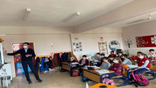 Kütahyada ilkokul öğrencilerine Afet Farkındalık Eğitimi ve Tahliye Tatbikatı
