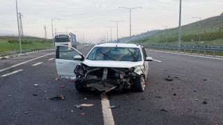 Manisada iki otomobil çarpıştı: 5 yaralı