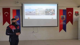 Manisada jandarmadan cezaevi personeline Trafik Güvenliği eğitimi