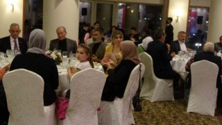 Marmaris Kaymakamlığı, yardımlaşma vakfına kayıtlı vatandaşlara iftar programı düzenledi