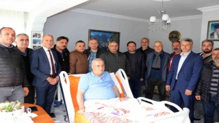 Mazbatalarını alıp saldırıya uğrayan Başkan Azmanı ziyaret etti