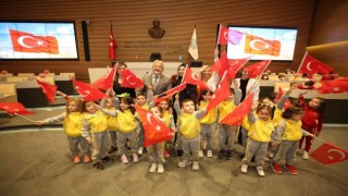Mecliste bayram coşkusu