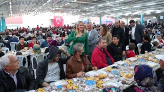 Merkezefendide ilk iftar sofrası Muratdede Mahallesinde kuruldu