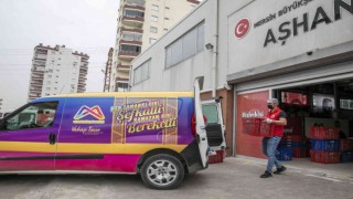 Mersin Büyükşehir Belediyesince 200 bin iftar yemeği dağıtıldı