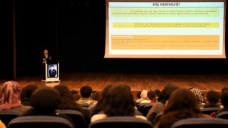 Mersinde öğrencilere Meslek Tanıtım Semineri düzenlendi