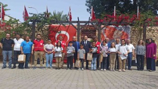 Minik şairler ödüllendirildi