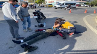 Motosiklet sürücüsünün ölümden döndüğü anlar güvenlik kamerasına yansıdı