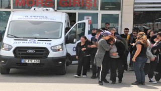 Motosikletin tutkunu gencin cenazesi, gözyaşları arasında alındı