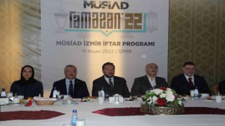 MÜSİAD İzmirden iftar yemeği