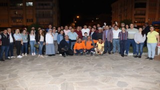 Nazilli Belediyesi son iftar yemeğini Cumhuriyet Mahallesinde verdi