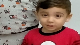 Nefes borusuna ceviz kaçan 2,5 yaşındaki çocuk hayatını kaybetti