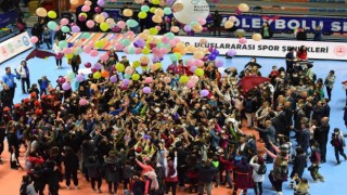 Nilüferde spor şöleni başladı