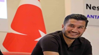 Nuri Şahin: “50 milyon Euro transfer bütçemiz olsa Frankie De Jongu isterdim