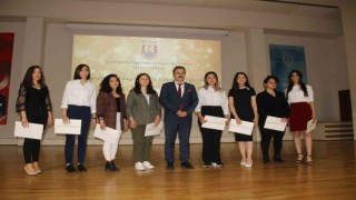 Öğretmen adayları ‘Diksiyon Eğitimi sertifikalarını aldı