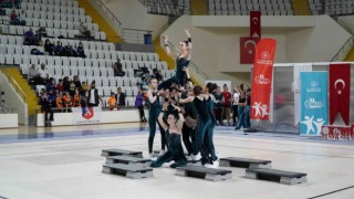 Okul Sporları Cimnastik Türkiye Şampiyonası Manisada yapıldı