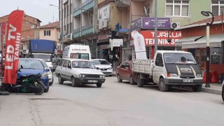 Osmancıkta trafik çilesi, ambulans yol alamıyor