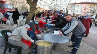 Osmanelinde vatandaşlar iftarda buluştu