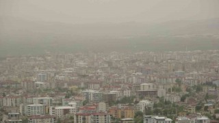 Osmaniyede toz taşınımı etkili oluyor