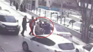 (Özel) Bursada sürücüler birbirine girdi, trafikte yol boks ringine döndü