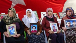 PKK-HDP mağduru ailelerin kararlı direnişi 970inci gününde