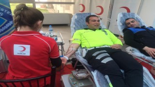 Polis Ramazan ayında düşen kan stoklarına derman olacak