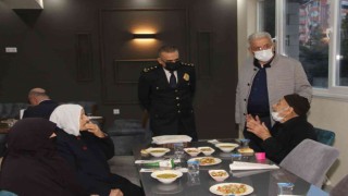 Polis ve şehit aileleri iftarda buluştu