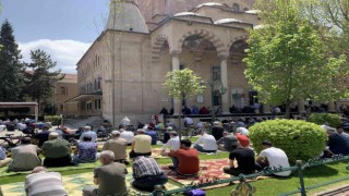 Ramazan ayının son cuması kılındı