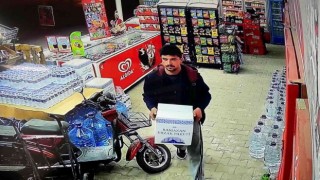 Ramazan kolisini çalan şahıs kamerada
