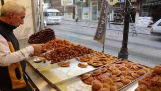 Ramazanın vazgeçilmez tatları sofraları süslüyor