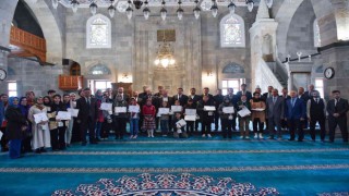 Resim, şiir ve kompozisyon yarışmalarının kazananları ödüllerini aldı