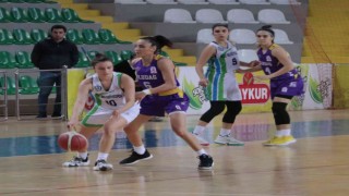 Rize Belediyespor Kadın Basketbol Takımı play-off yarı finaline yükseldi