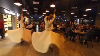 Romanlar iftarda buluştu
