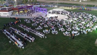 Salihli Belediyesinin çalışanları tek bir sofrada buluştu
