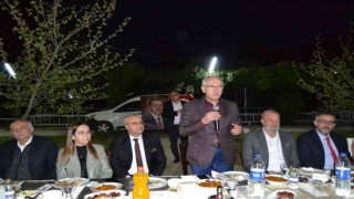 Salihlide AK Parti iftarında müjdeler verildi