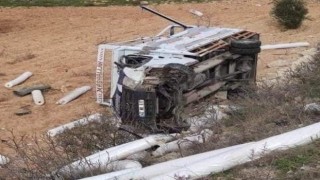 Şarampole uçan kamyonetin sürücüsü hayatını kaybetti