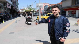 Satın almak istediğini söylediği motosikleti Park edeceğim bahanesiyle çaldı