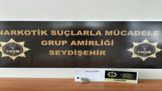 Şehirlerarası otobüsteki yolcunun üzerinde eroin ele geçirildi