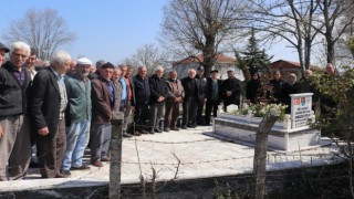 Şehit polis kabri başında anıldı