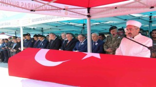 Şehit sözleşmeli Er Fırat Canlı son yolculuğuna dualarla uğurlandı