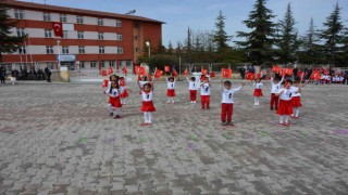 Seyitgazide de 23 Nisan Ulusal Egemenlik ve Çocuk Bayramı coşkuyla kutlandı