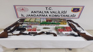 Şiddet gören kadın, eşini jandarmaya ‘ruhsatsız silahları var diye ihbar etti