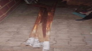 Siirtte bahçe direğini çalan hırsız yakalandı