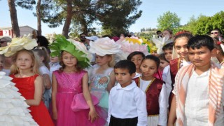 Silifkede Türk, Rus ve Suriyeli çocuklar 23 Nisan coşkusunu birlikte yaşadı